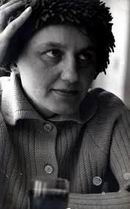 19 VIII 1926 urodziła się Małgorzata Hillar