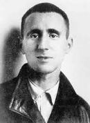 10 II 1898 urodził się Bertolt Brecht